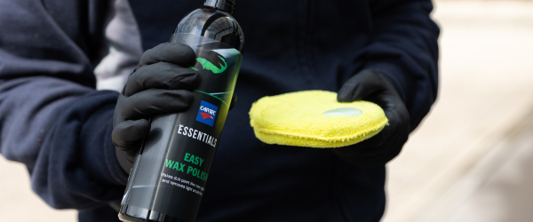 Hoe maak ik mijn applicator pad schoon?