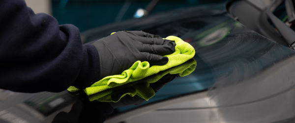 Hero afbeelding Hoe herstel ik doffe of verweerde lak?