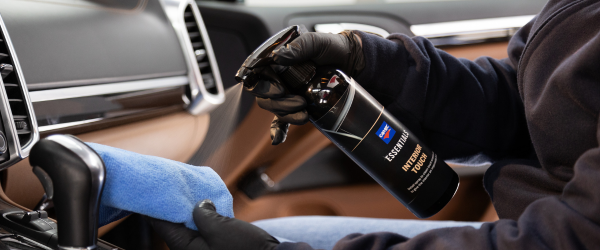 Hoe kan ik snel mijn auto-interieur opfrissen?