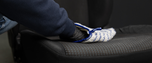 Hero afbeelding Hoe verwijder ik vlekken uit de bekleding?